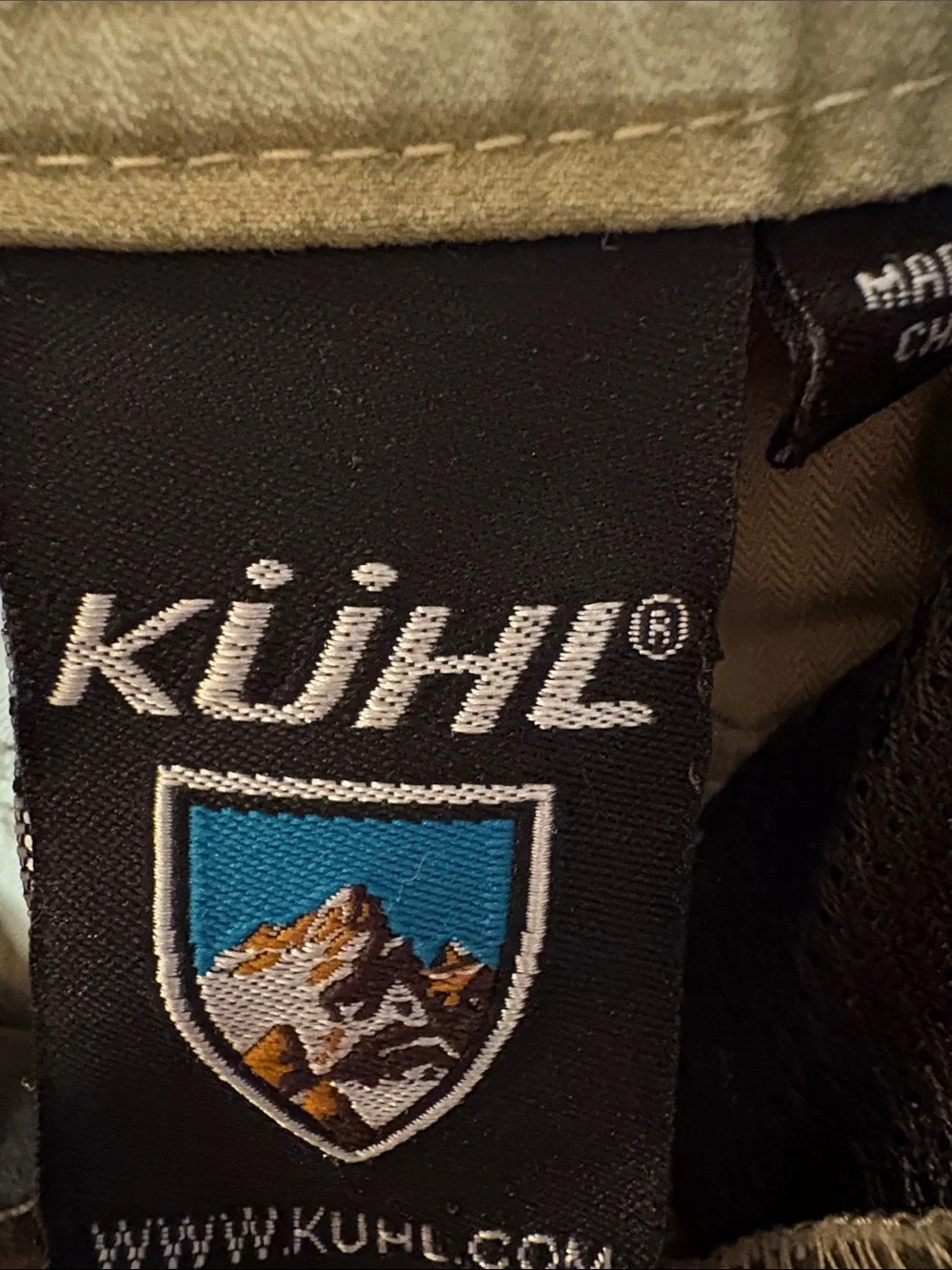 Kühl Brand Cargo Shorts in Olive Green